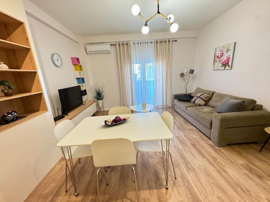 Yellow Apartment Durres Ngoại thất bức ảnh